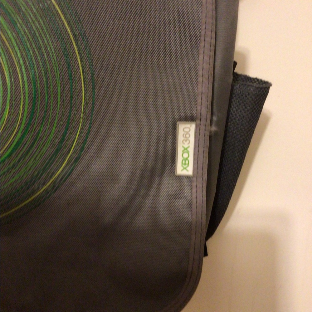 - Xbox Backpack With Some Controller And Wires - image 3